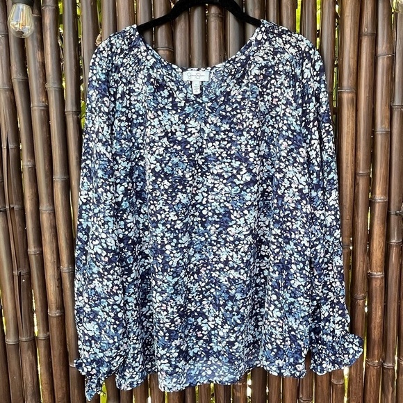 Jessica Simpson Floral Blouse • Blue • Size Large - Picture 1 of 3